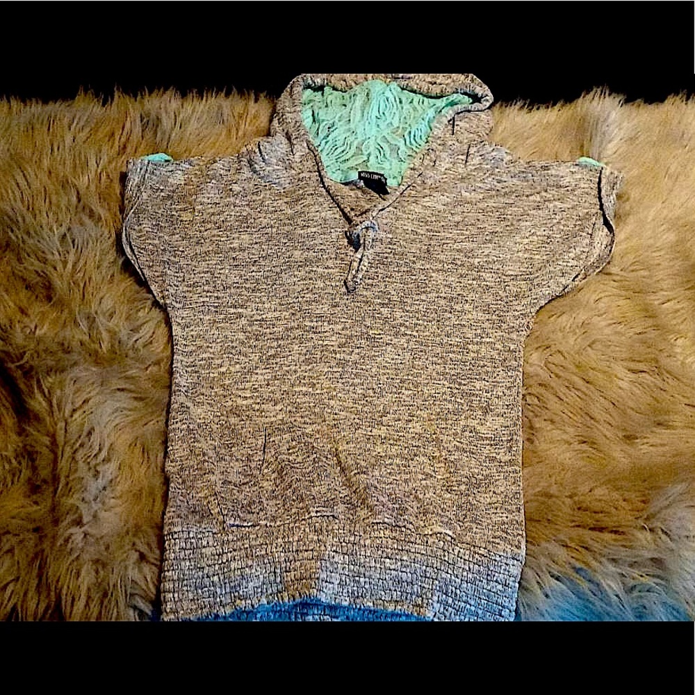 Cute hoodie, Miss Chievous brand, EUC,  slim fit M